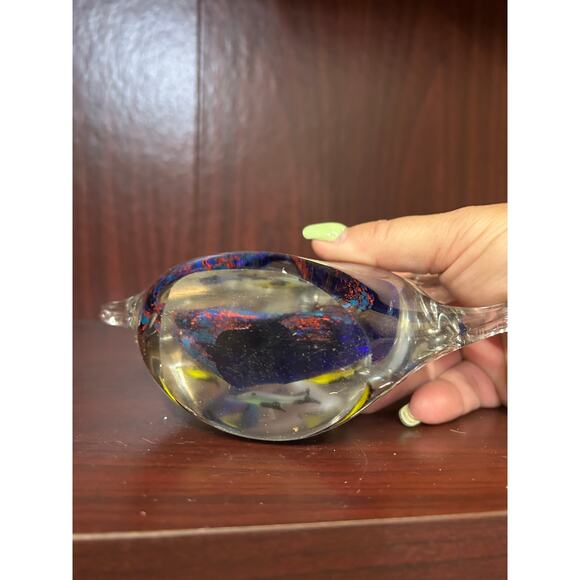Murano Style Blown Art Glass Angelfish Paperweight with swimming school of fish - Picture 7 of 7